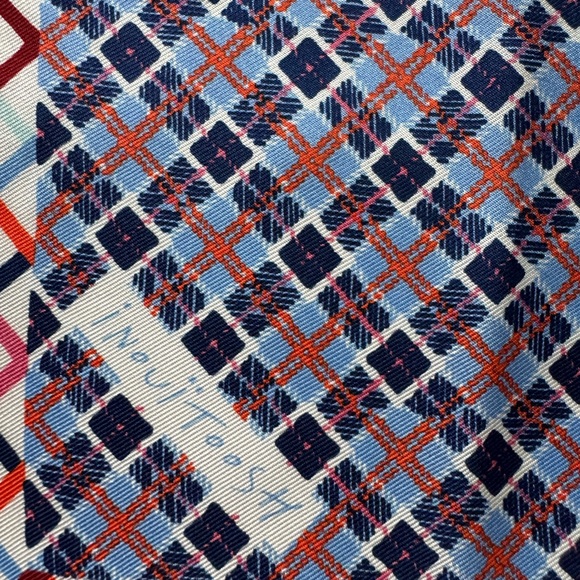 Inoui Toosh Luxe 100% Silk Scarf 70*70 Cm NWT - Picture 3 of 5